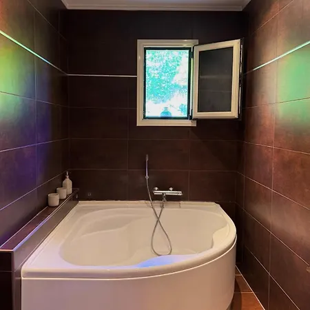 Casa Andriana Bright Family アパート Ágios Matthaíos